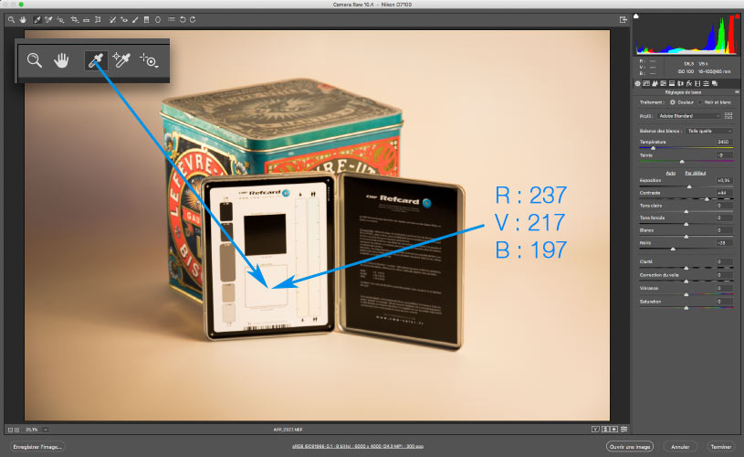 Mesure de la balance des blancs dans Camera Raw sur la charte RefCard de CMP-COLOR pour régler la balance des blancs 