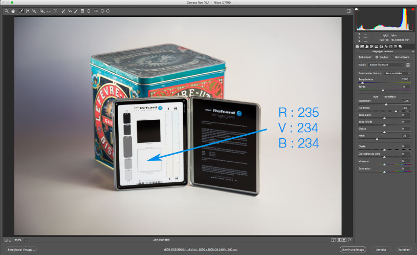 Balance des blancs dans Camera Raw sur la charte RefCard de CMP-COLOR pour régler la balance des blancs 