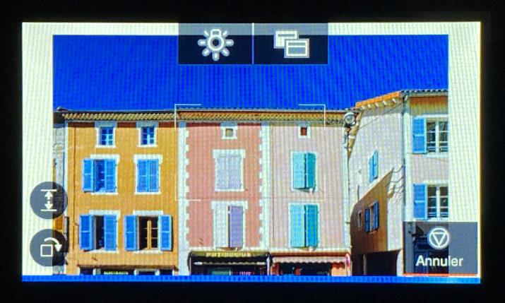 La photo imprimée sur l'Epson SC-P700 apparaît sur son écran tactile